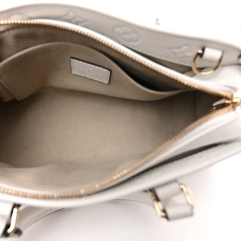 LOUIS VUITTON ONTHEGO EAST WEST PM WHITE EMBOSSED MONOGRAM CALFSKIN LEATHER LIGHT GOLD HARDWARE - Image 7