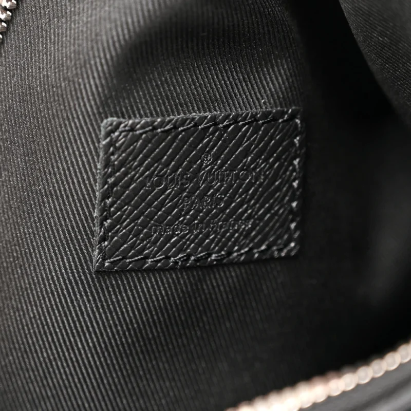 LOUIS VUITTON DUO SLINGBAG MM BLACK TAIGARAMA LEATHER SILVER HARDWARE - Image 2