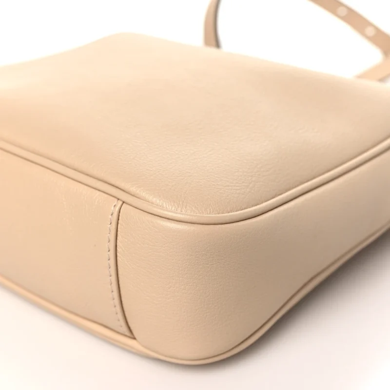 GUCCI SMALL DIANA SHOULDER BAG LIGHT BEIGE TEXTURED DOLLAR CALFSKIN LEATHER AGED GOLD HARDWARE - Image 5