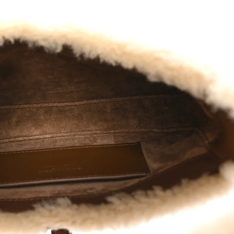 SAINT LAURENT MINI LE 5 ?? 7 HOBO NATURAL BEIGE SHEARLING GOLD HARDWARE - Image 7