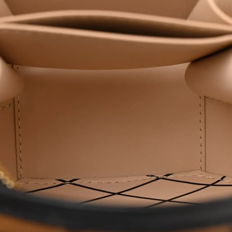 LOUIS VUITTON BO?TE CHAPEAU BB REVERSE MONOGRAM CANVAS GOLD HARDWARE - Image 7