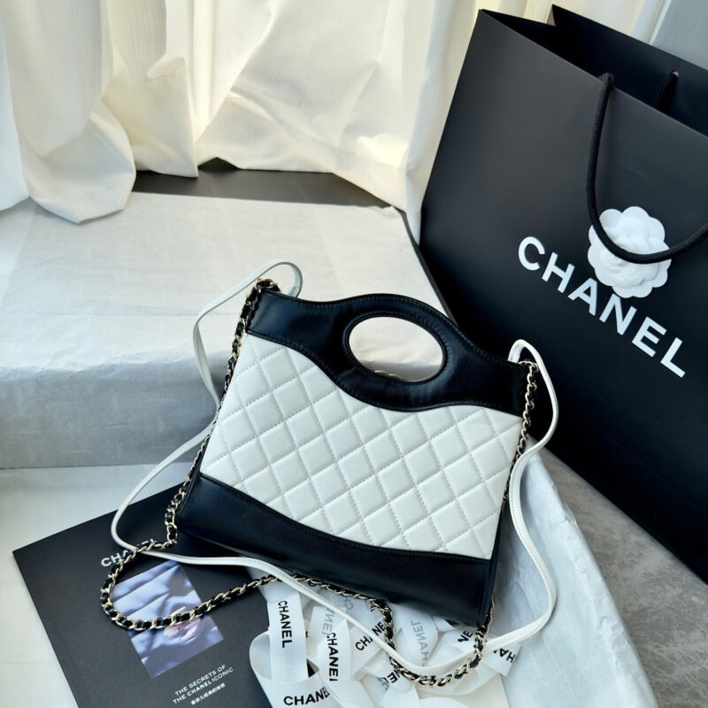 CHANEL QUILTED LAMBSKIN LEATHER BLACK AND WHITE COLOR MATCHING CROSSBODY BAGS - Image 3