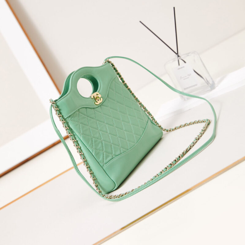 CHANEL OIL WAX LEATHER GREEN CROSSBODY BAGS - Image 4