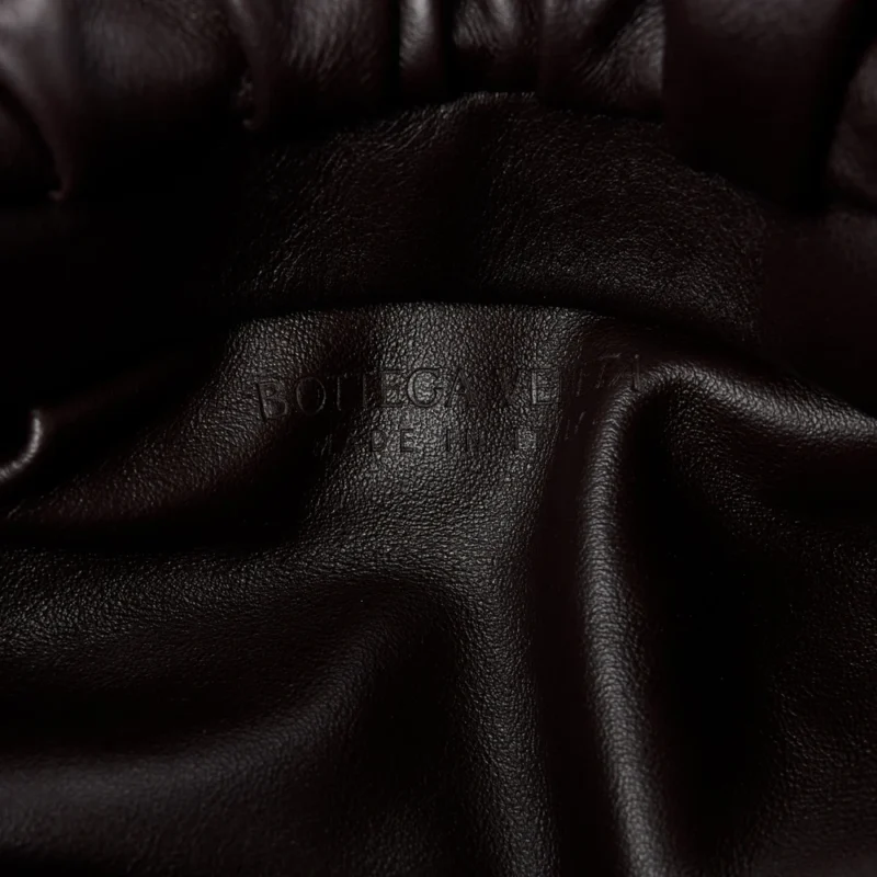 BOTTEGA VENETA MEDIUM THE POUCH CHAIN BLACK CALFSKIN LEATHER - Image 2