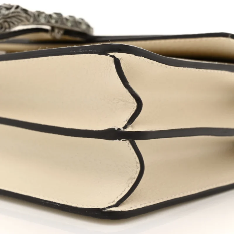 GUCCI SMALL DIONYSUS SHOULDER BAG MYSTIC WHITE TEXTURED CALFSKIN LEATHER & CRYSTAL AGED SILVER HARDWARE - Image 4