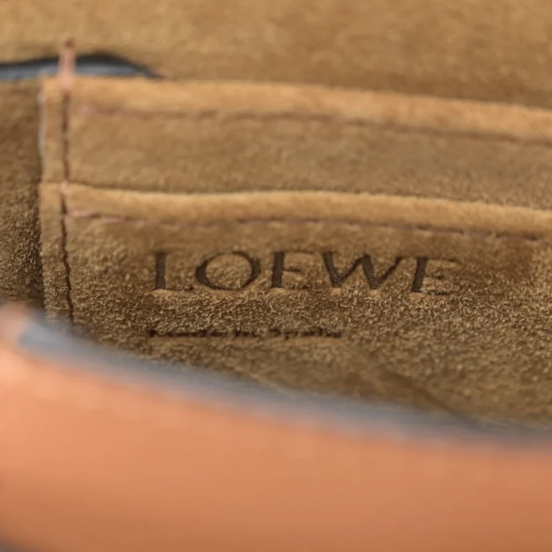 LOEWE GATE CROSSBODY BAG MINI CARAMEL PECAN GRAINED CALFSKIN LEATHER - Image 2