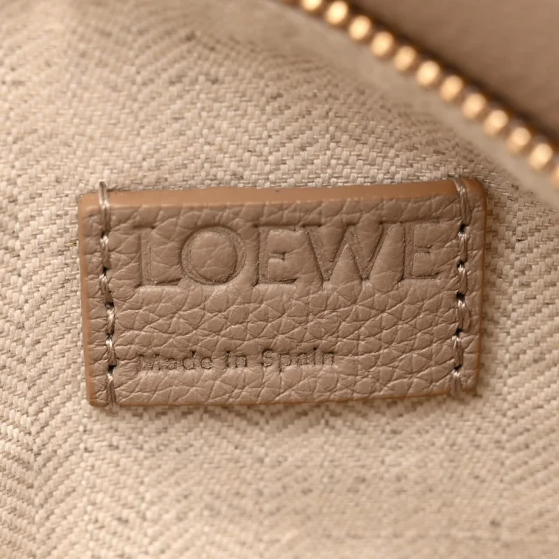 LOEWE PUZZLE EDGE BAG SMALL SAND GRAINED CALFSKIN LEATHER - Image 2