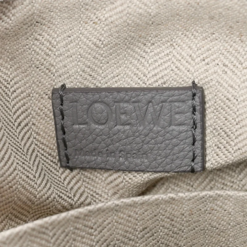 LOEWE PUZZLE BAG SMALL PEARL GREY CALFSKIN LEATHER - Image 2
