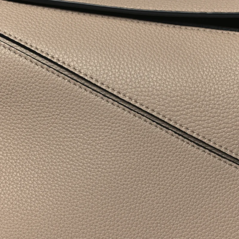LOEWE PUZZLE BAG MEDIUM SAND CALFSKIN LEATHER - Image 4