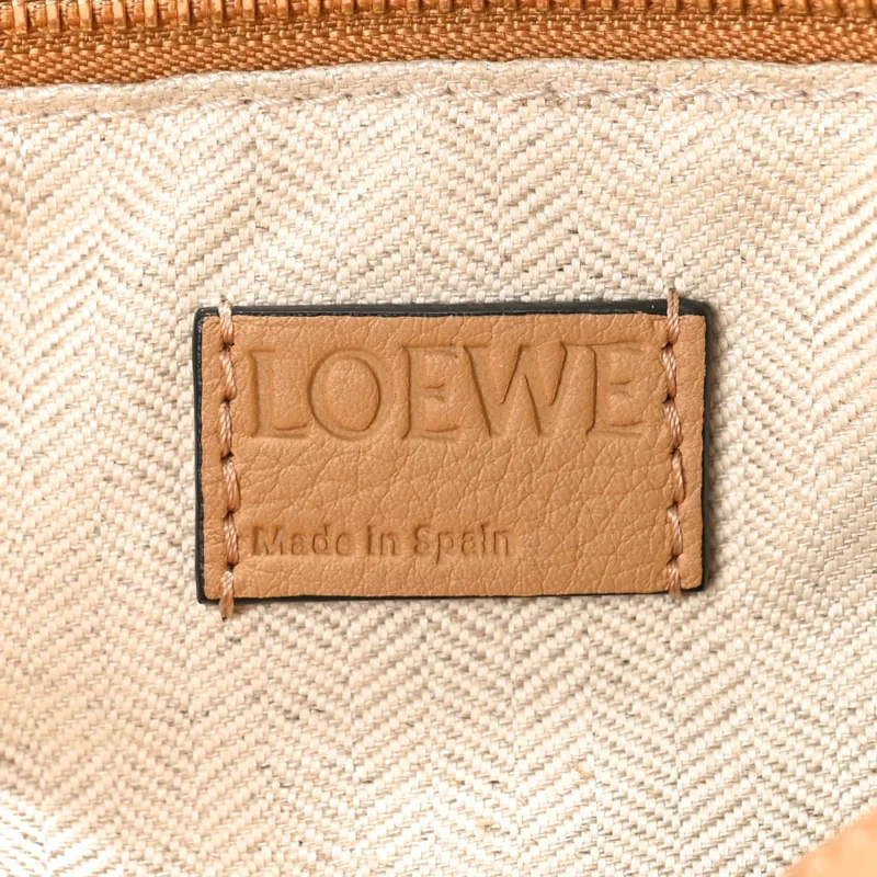 LOEWE PUZZLE BAG SMALL DUNE WARM DESERT CALFSKIN LEATHER - Image 2
