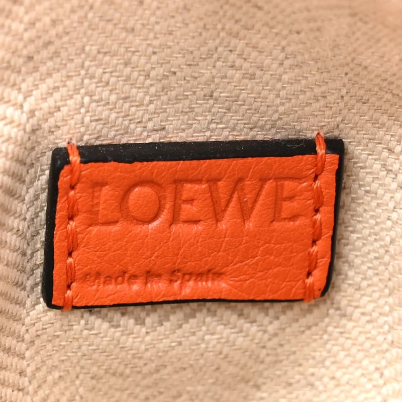 LOEWE PUZZLE BAG MINI ORANGE CALFSKIN LEATHER - Image 2