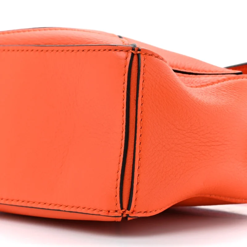 LOEWE PUZZLE BAG MINI ORANGE CALFSKIN LEATHER - Image 4
