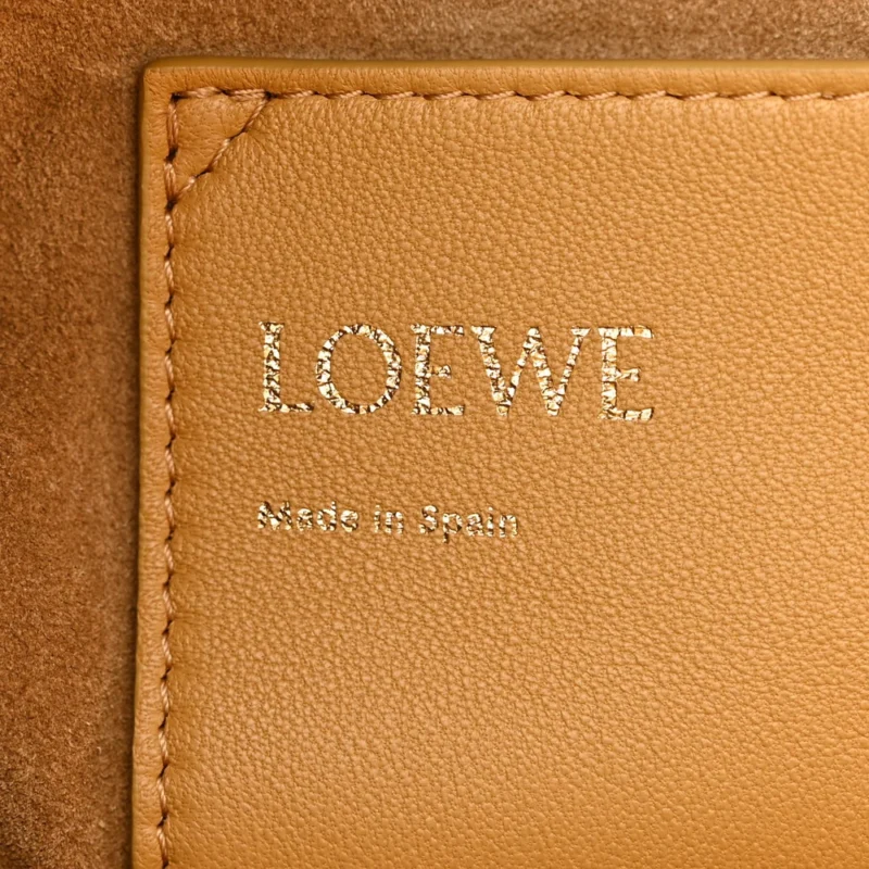 LOEWE FLAMENCO BUCKET BAG MEDIUM SAHARA MELLOW NAPPA LAMBSKIN LEATHER GOLD HARDWARE - Image 2