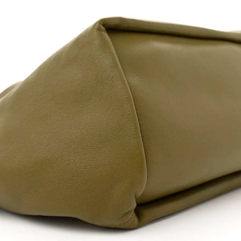 LOEWE SQUEEZE BAG MEDIUM OLIVE NAPPA LEATHER - Image 4