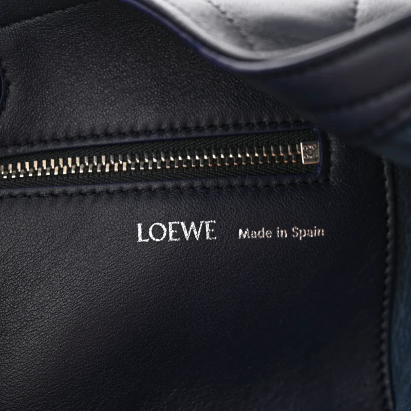 LOEWE SQUEEZE BAG MEDIUM ABYSS BLUE BUTTERY NAPPA LAMBSKIN LEATHER SILVER HARDWARE - Image 2