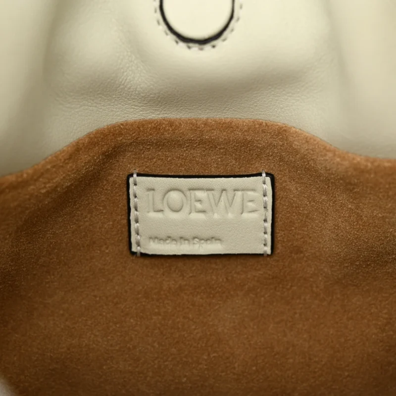 LOEWE FLAMENCO KNOT BAG MINI LIGHT CELADON CALFSKIN LEATHER - Image 2