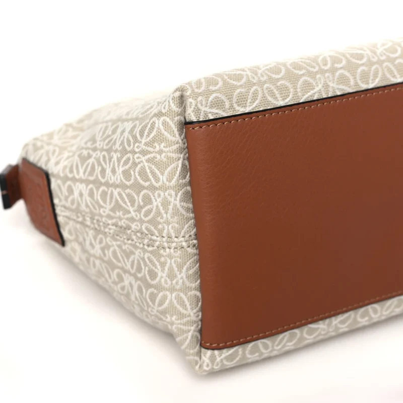 LOEWE CUBI BAG SMALL ECRU TAN JACQUARD ANAGRAM CALFSKIN LEATHER - Image 4