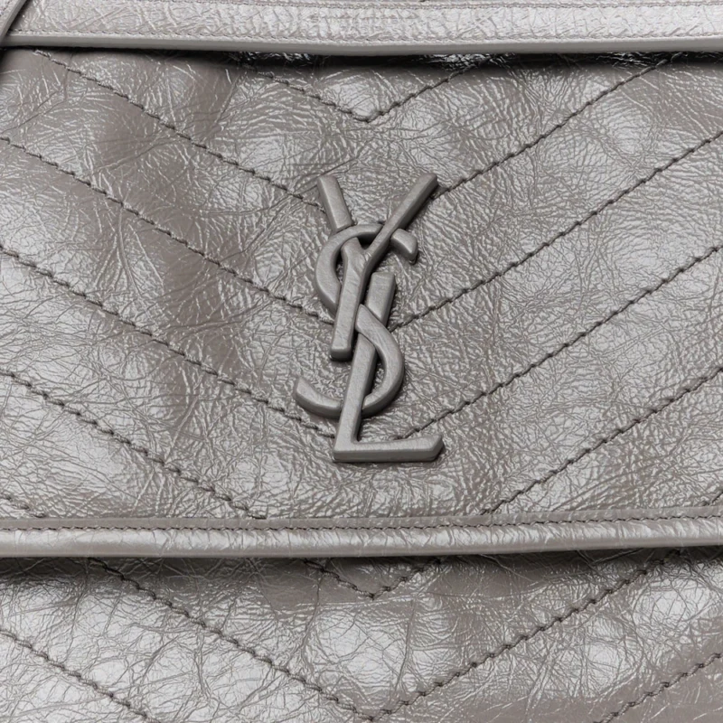 SAINT LAURENT MEDIUM NIKI CHAIN SATCHEL FOG CRINKLED MONOGRAM CALFSKIN MATELASSE LEATHER RUTHENIUM HARDWARE - Image 8