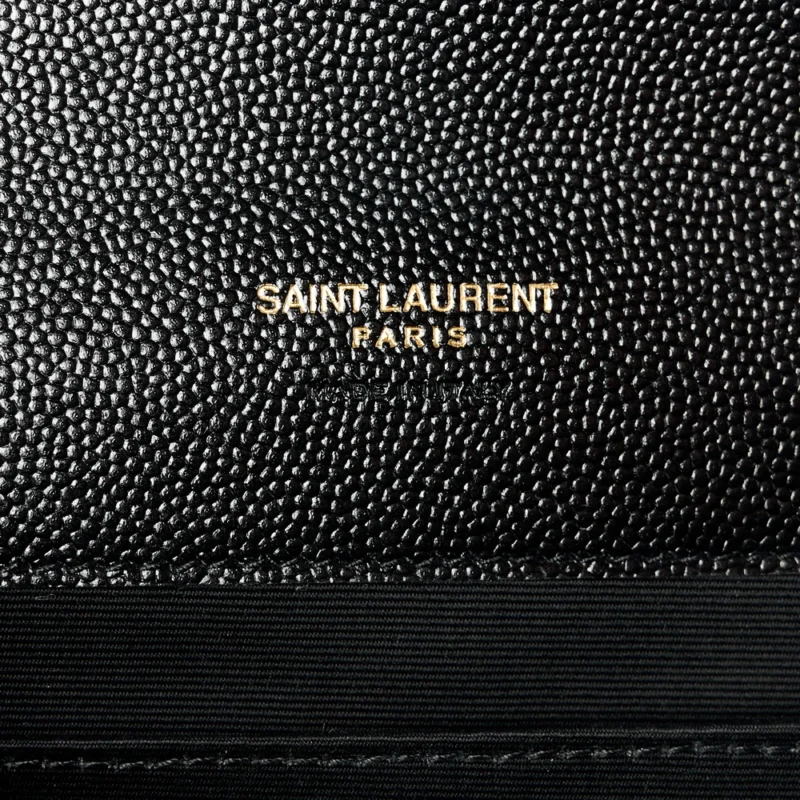 SAINT LAURENT MEDIUM CLUTCH BLACK TRIQUILT MONOGRAM GRAIN DE POUDRE TEXTURED MIXED MATELASSE LEATHER GOLD HARDWARE - Image 2