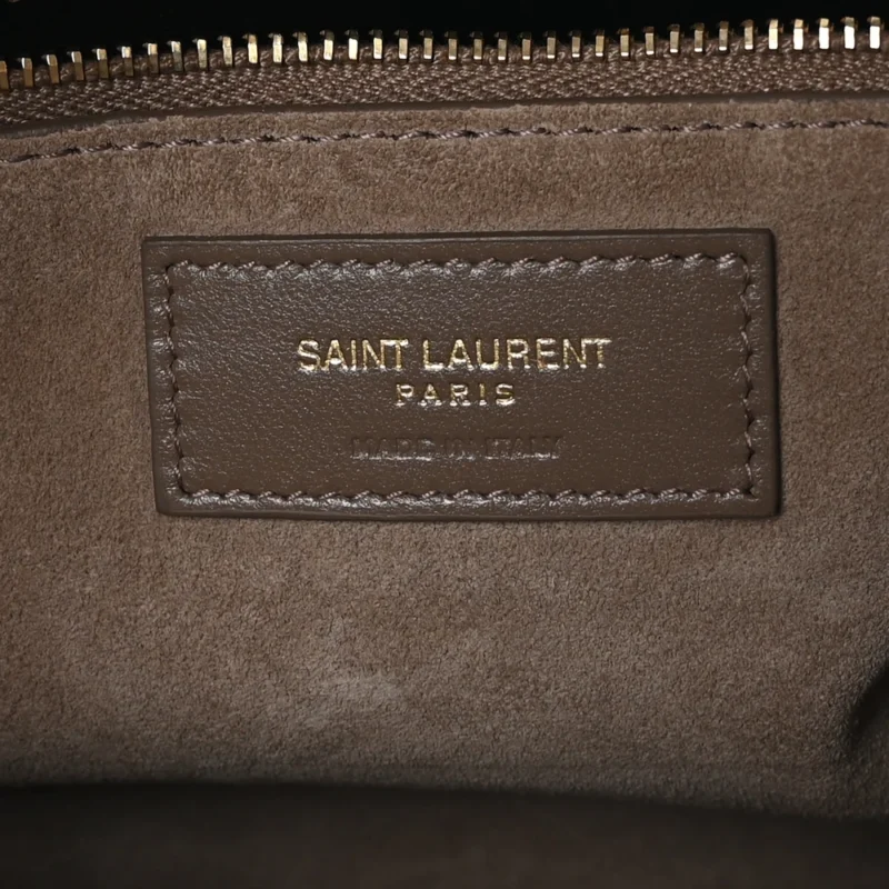 SAINT LAURENT MEDIUM LE 5 ?? 7 HOBO TAUPE SMOOTH CALFSKIN LEATHER AGED GOLD HARDWARE - Image 2