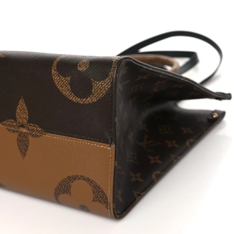 LOUIS VUITTON ONTHEGO MM REVERSE GIANT MONOGRAM CANVAS - Image 5