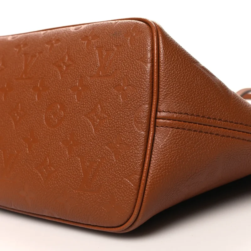 LOUIS VUITTON NEVERFULL MM COGNAC GIANT MONOGRAM EMPREINTE LEATHER - Image 4