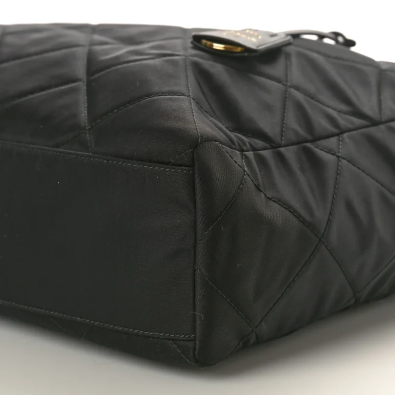 PRADA LARGE IMPUNTU TRIANGLE STITCHED RE-EDITION 1995 CHAINE SHOULDER BAG BLACK RE-NYLON & SAFFIANO LEATHER - Image 5