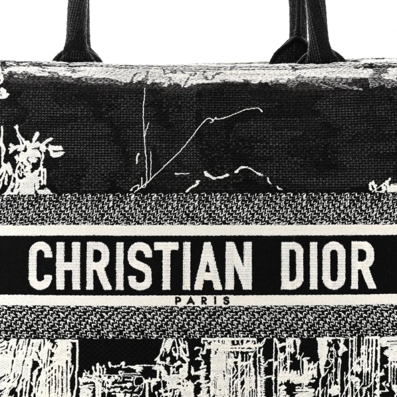 DIOR MEDIUM NEW YORK BOOK TOTE BLACK/WHITE EMBROIDERED CANVAS - Image 8