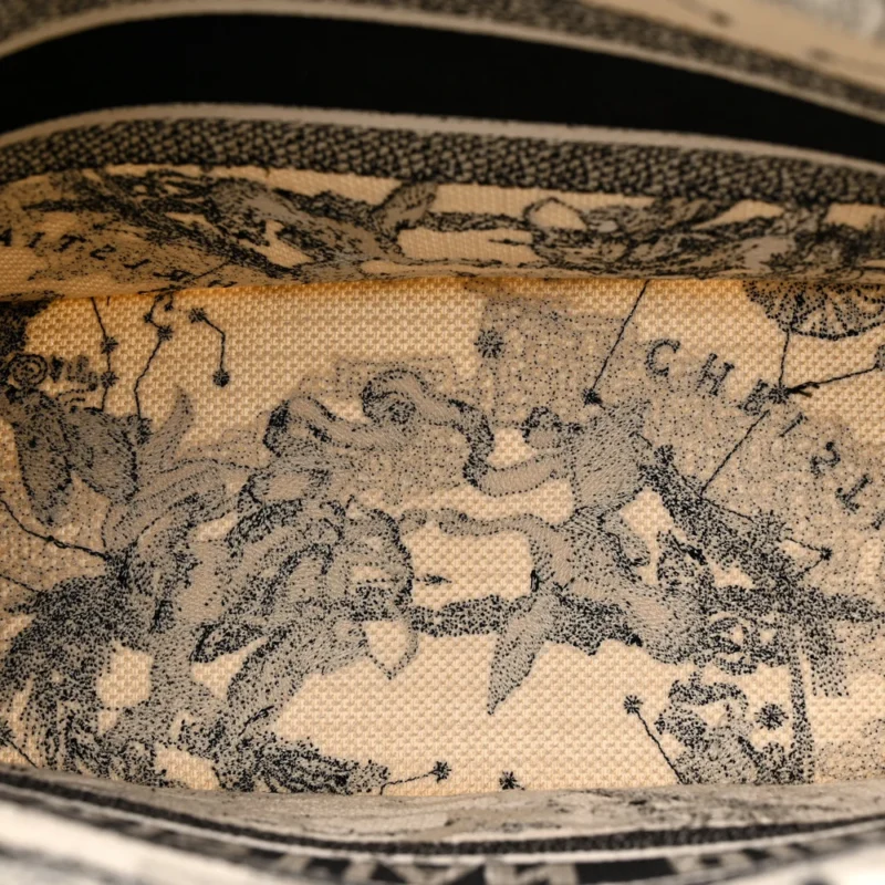 DIOR MEDIUM ZODIAC TOILE DE JOUY BOOK TOTE LATTE EMBROIDERED CANVAS - Image 7