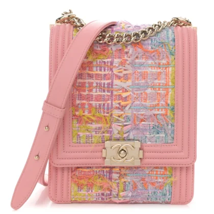 CHANEL NORTH-SOUTH BOY FLAP MEDIUM PINK TWEED & QUILTED CALFSKIN LEATHER LIGHT GOLD HARDWARE